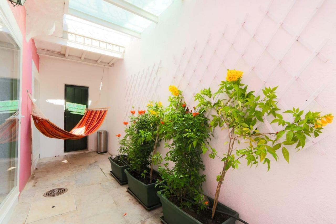 2 Bedroom Apartment With Patio Next To Avenida Da Liberdade ลิสบอน ภายนอก รูปภาพ